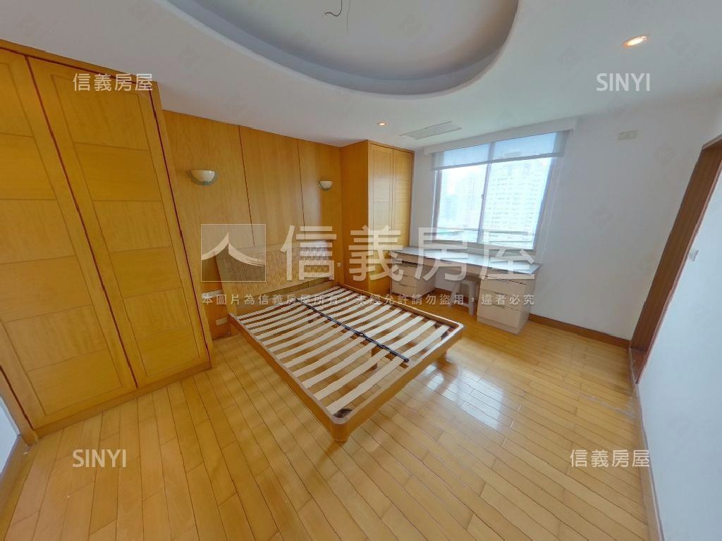 五期名宅面公園單價很划算房屋室內格局與周邊環境