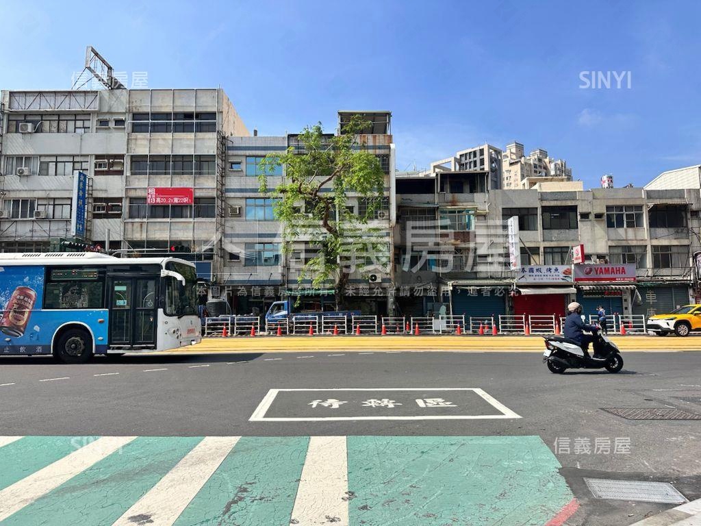 輕軌旁採光好兩房兩衛房屋室內格局與周邊環境