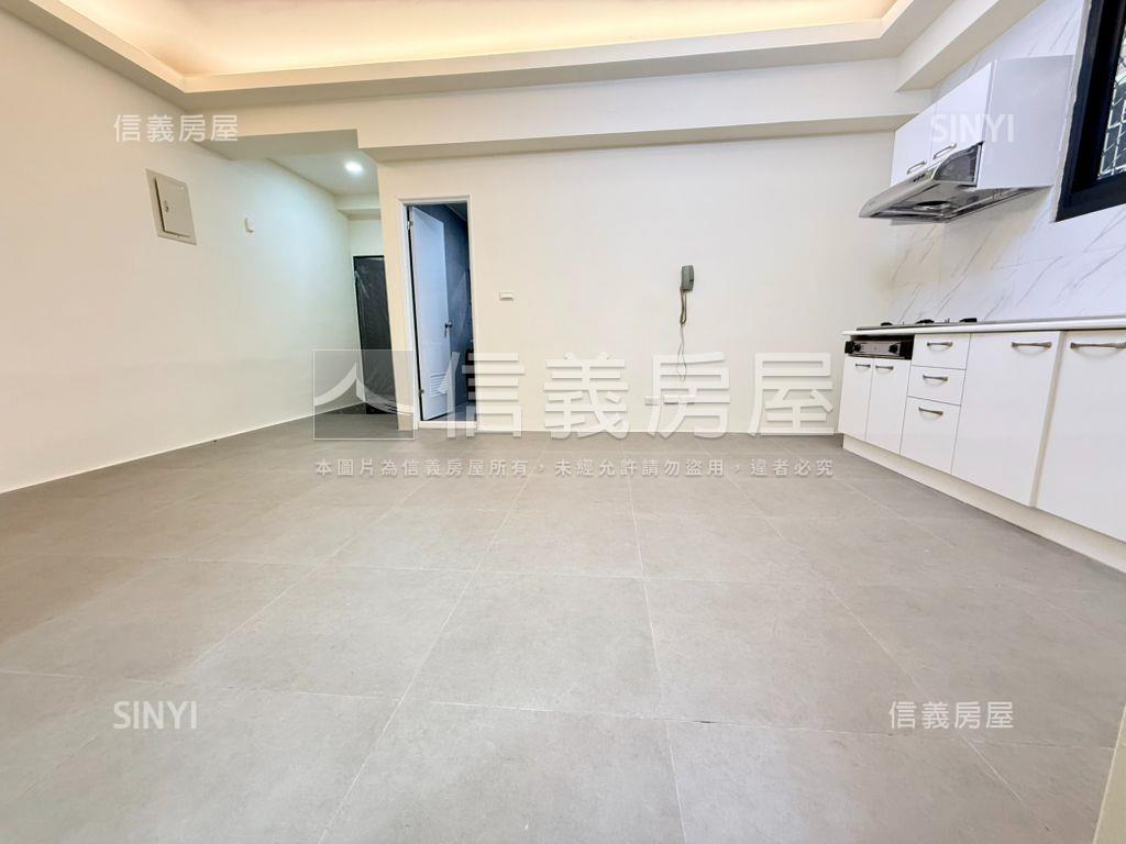 精華商圈全新整理兩房平車房屋室內格局與周邊環境