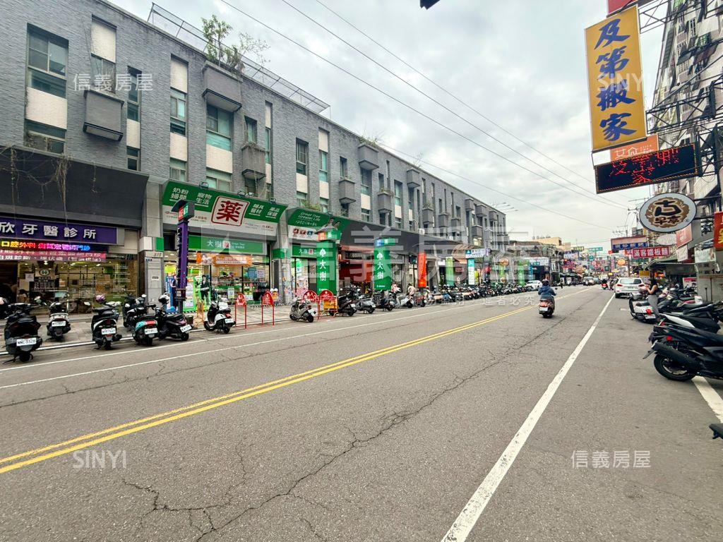 精華商圈全新整理兩房平車房屋室內格局與周邊環境
