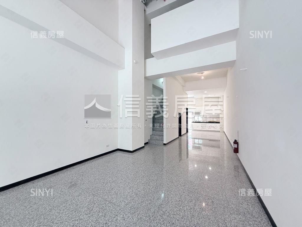 御寶金店面＃挑高大空間房屋室內格局與周邊環境