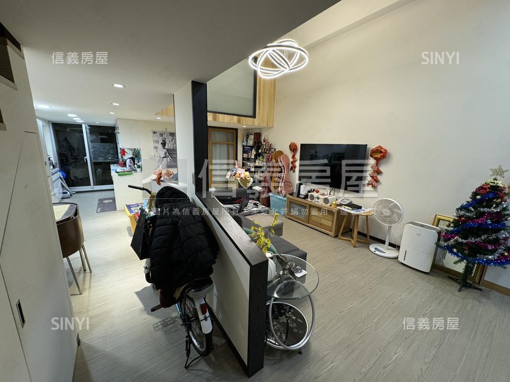 華中捷仕堡挑高大空間房屋室內格局與周邊環境