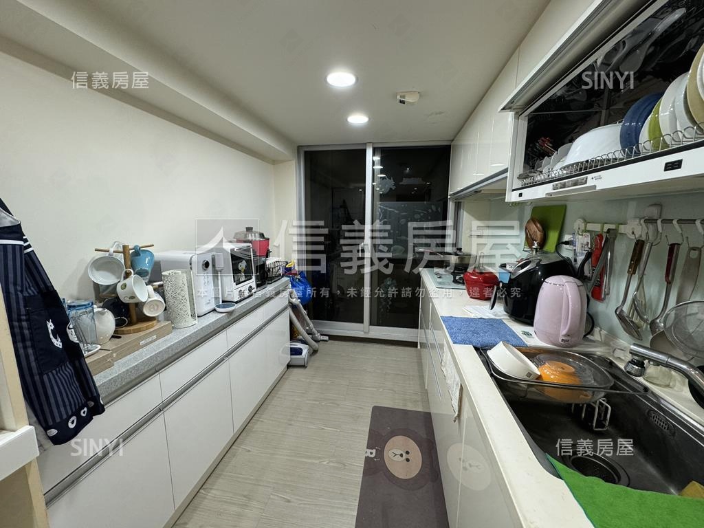 華中捷仕堡挑高大空間房屋室內格局與周邊環境