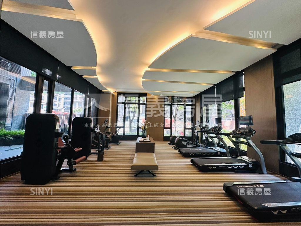 五甲新世紀採光佳三房平車房屋室內格局與周邊環境