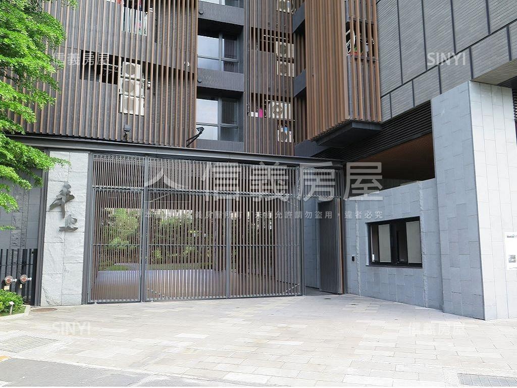 丰上景觀綠意三房車位房屋室內格局與周邊環境