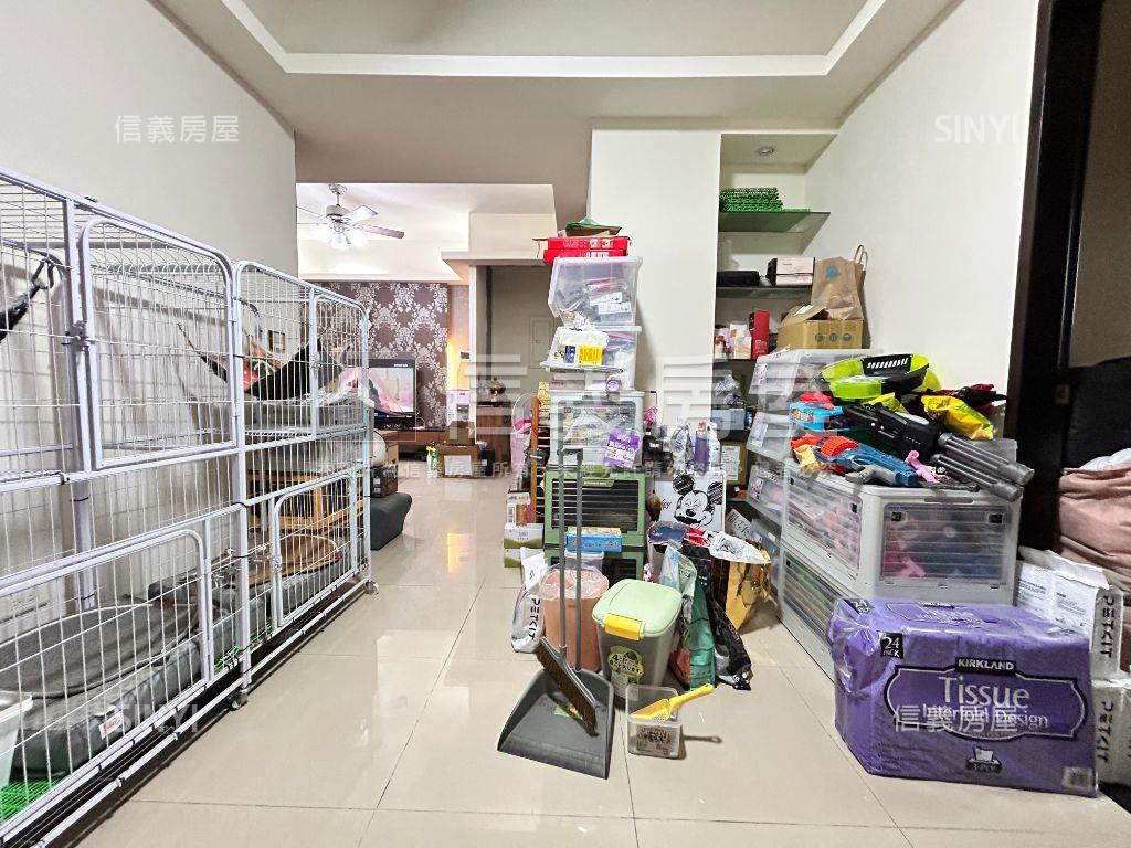 新視界優質電梯三房房屋室內格局與周邊環境