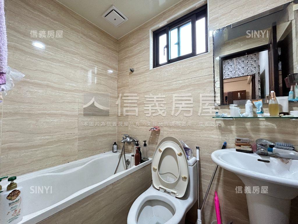 新視界優質電梯三房房屋室內格局與周邊環境