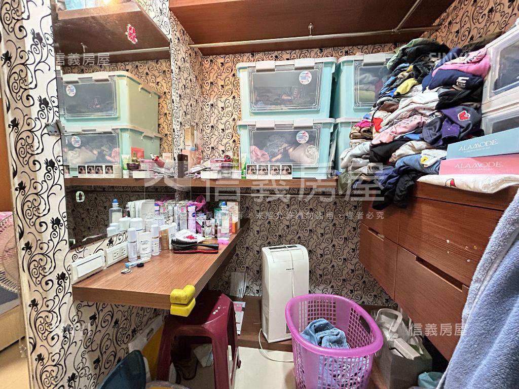 新視界優質電梯三房房屋室內格局與周邊環境