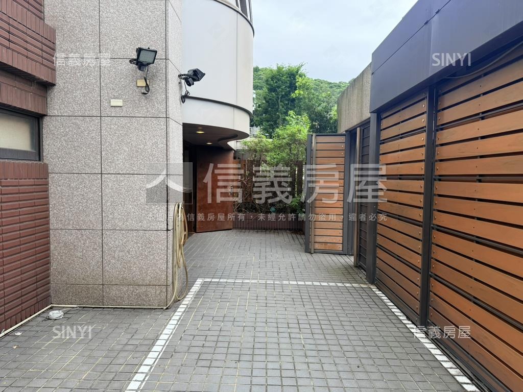 奇岩可居一樓稀有釋出房屋室內格局與周邊環境