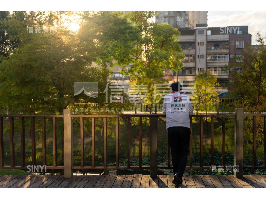 奇岩車庫一樓稀有釋出房屋室內格局與周邊環境