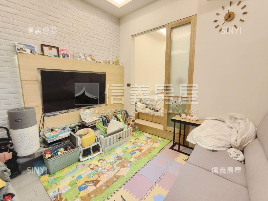 超級Ｆ１小資美妝兩房房屋室內格局與周邊環境