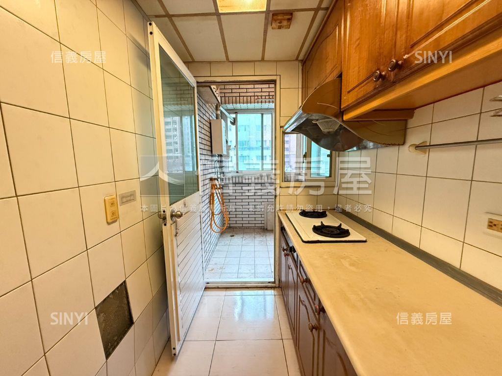 下南崁低總價兩房車位房屋室內格局與周邊環境