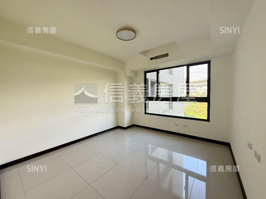 櫻花景觀三房車位房屋室內格局與周邊環境