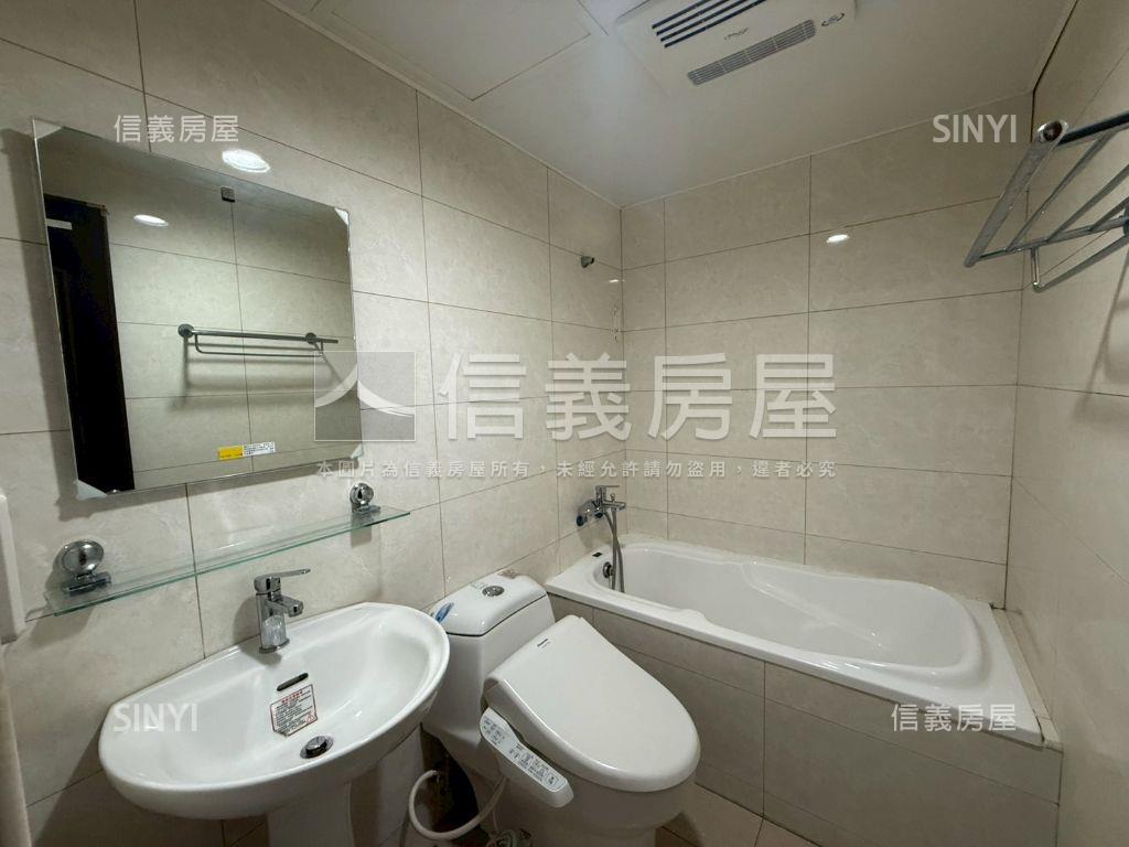 櫻花景觀三房車位房屋室內格局與周邊環境