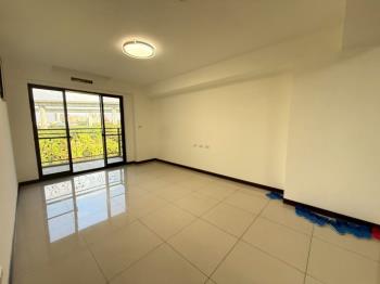 櫻花景觀三房車位