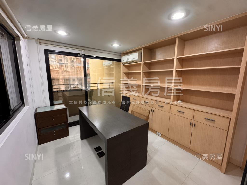 近未來Ｇ１０裝潢美透天房屋室內格局與周邊環境