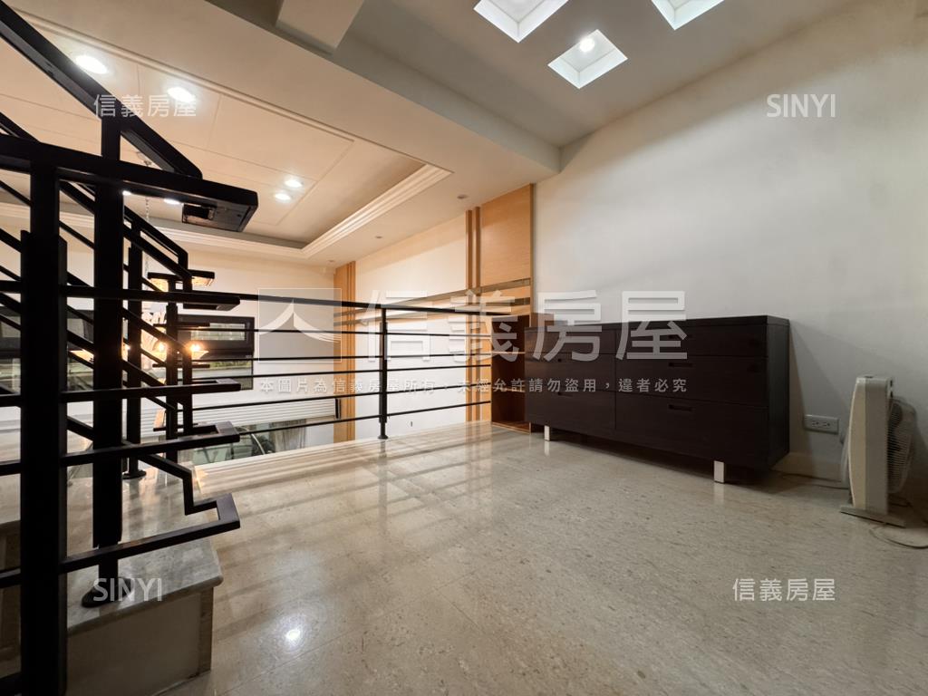 近未來Ｇ１０裝潢美透天房屋室內格局與周邊環境