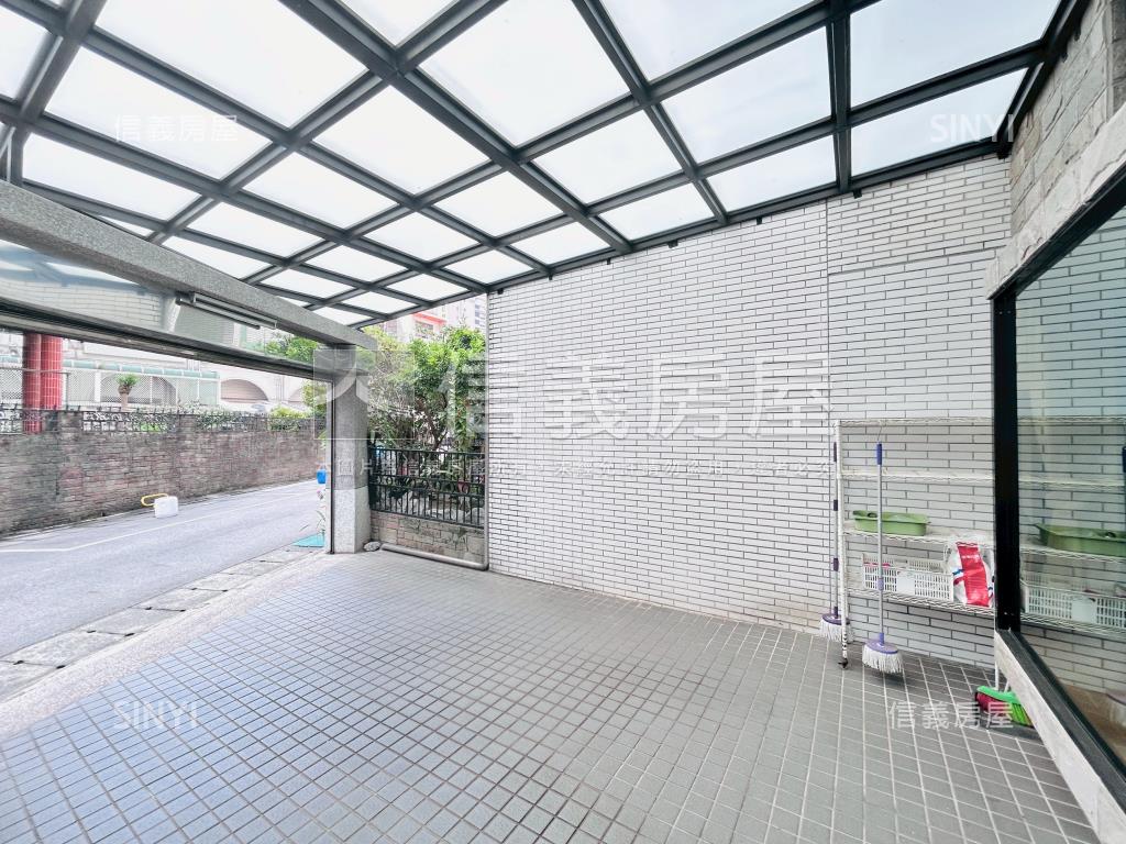 近未來Ｇ１０裝潢美透天房屋室內格局與周邊環境