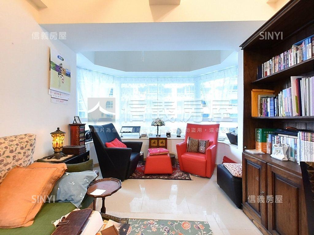 玉上園大四房雙車位房屋室內格局與周邊環境