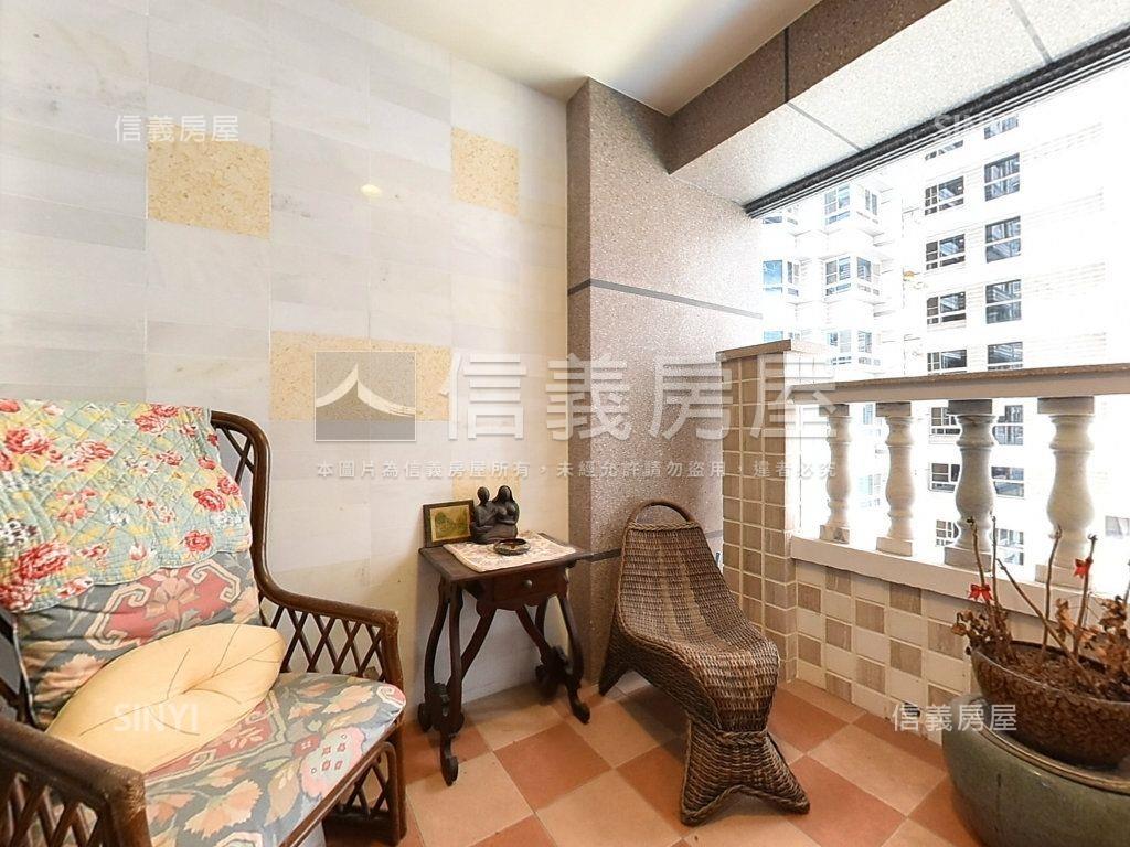 玉上園大四房雙車位房屋室內格局與周邊環境