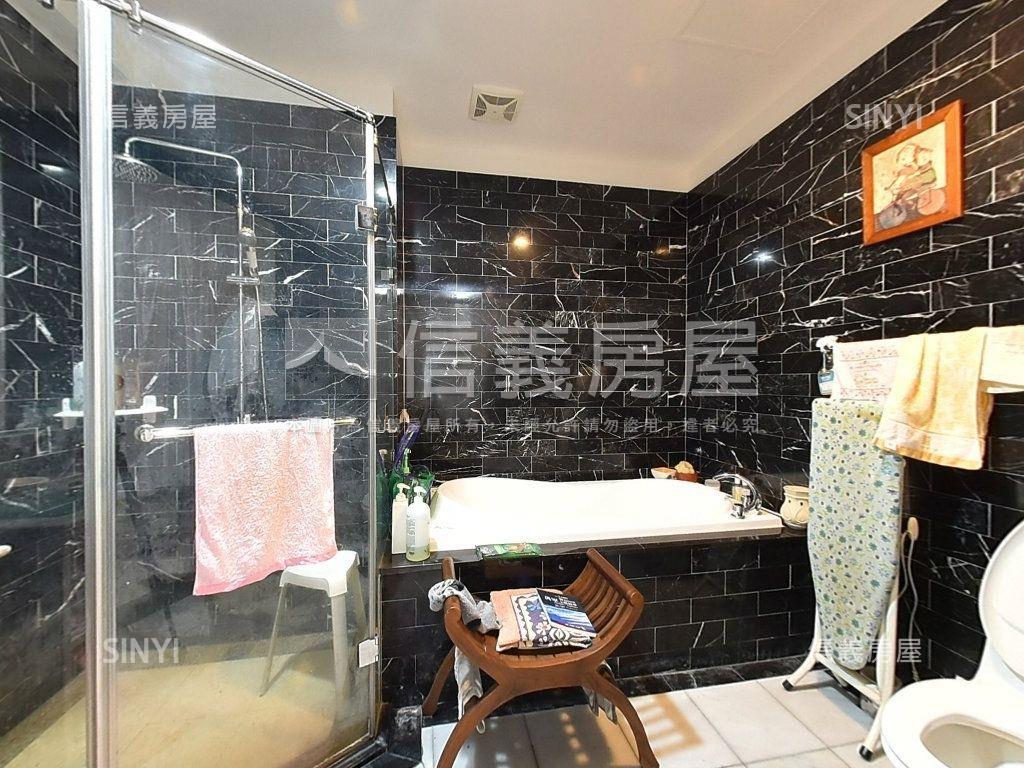 玉上園大四房雙車位房屋室內格局與周邊環境