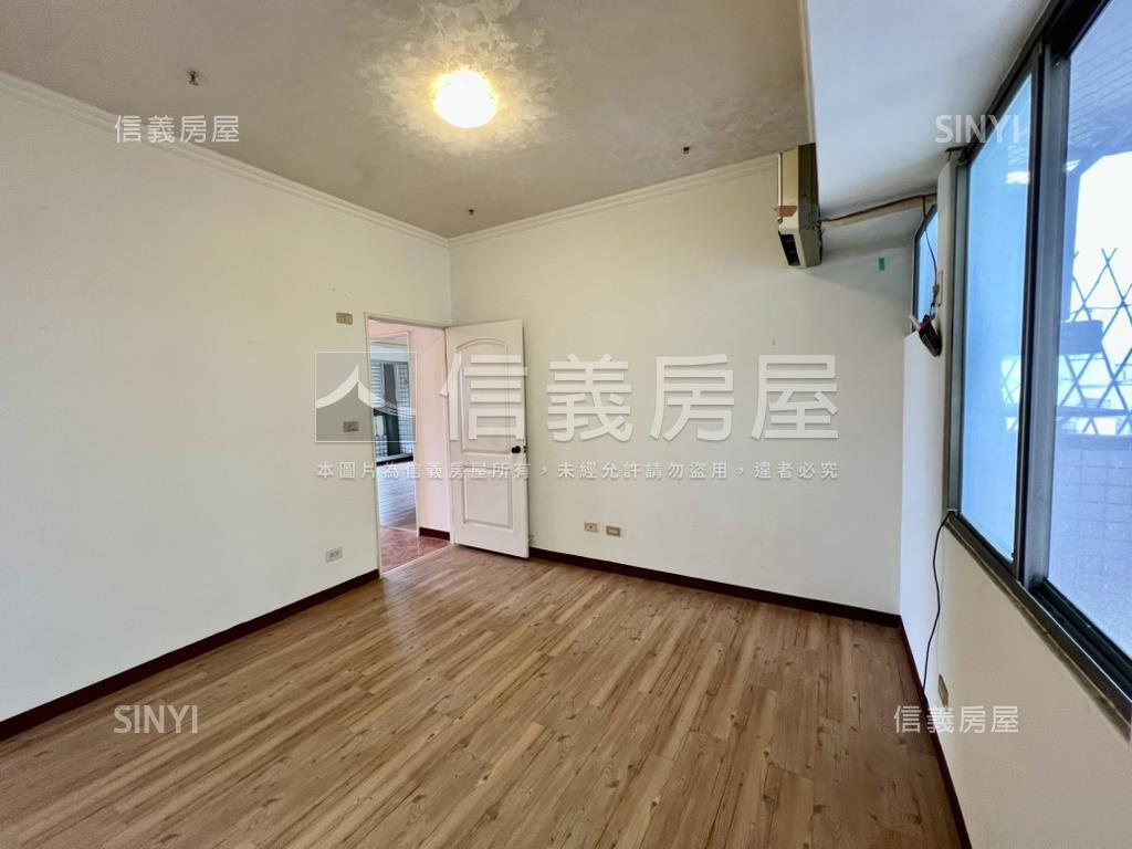面河畔高樓三房平車位房屋室內格局與周邊環境