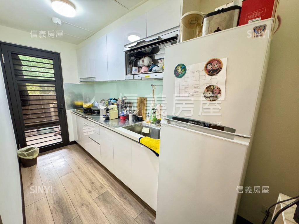 稀有近未來Ｇ０８兩房車位房屋室內格局與周邊環境