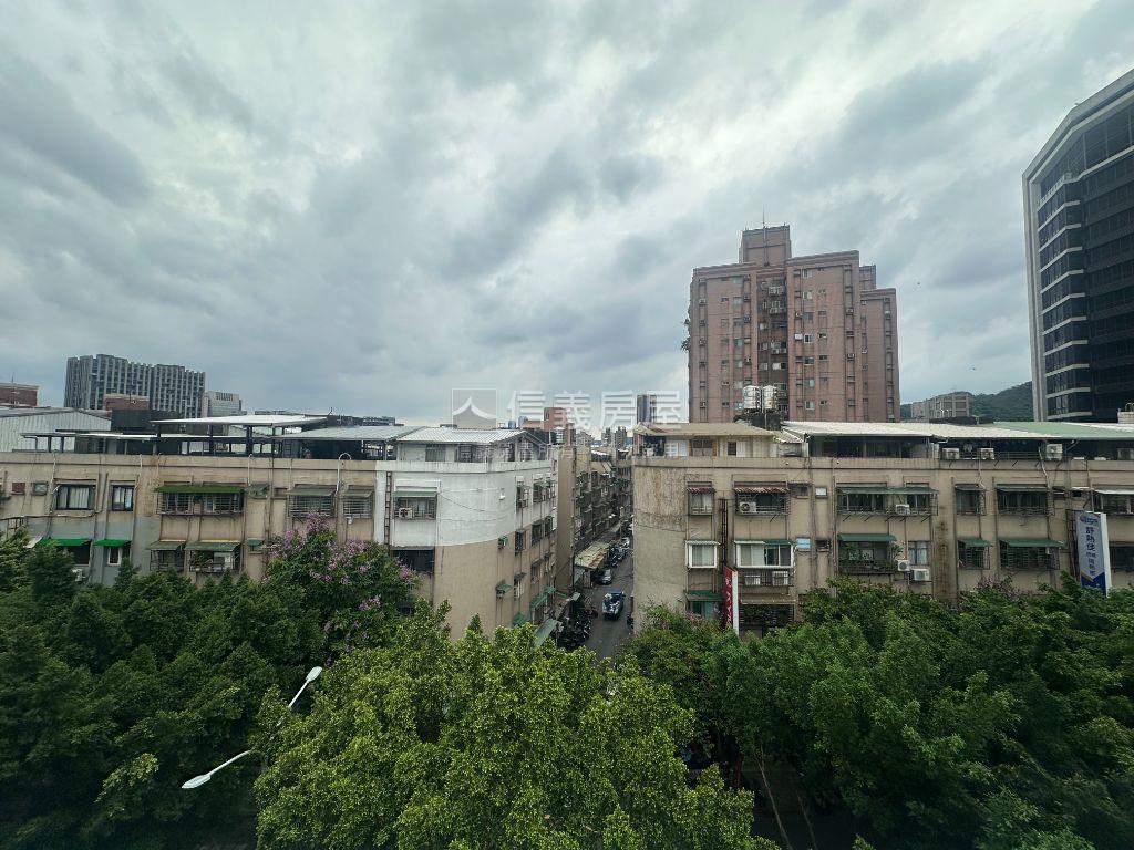 麗山國中低總價裝潢美寓房屋室內格局與周邊環境