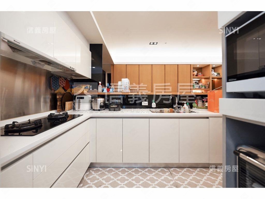 曙光之旅高樓三房平車房屋室內格局與周邊環境