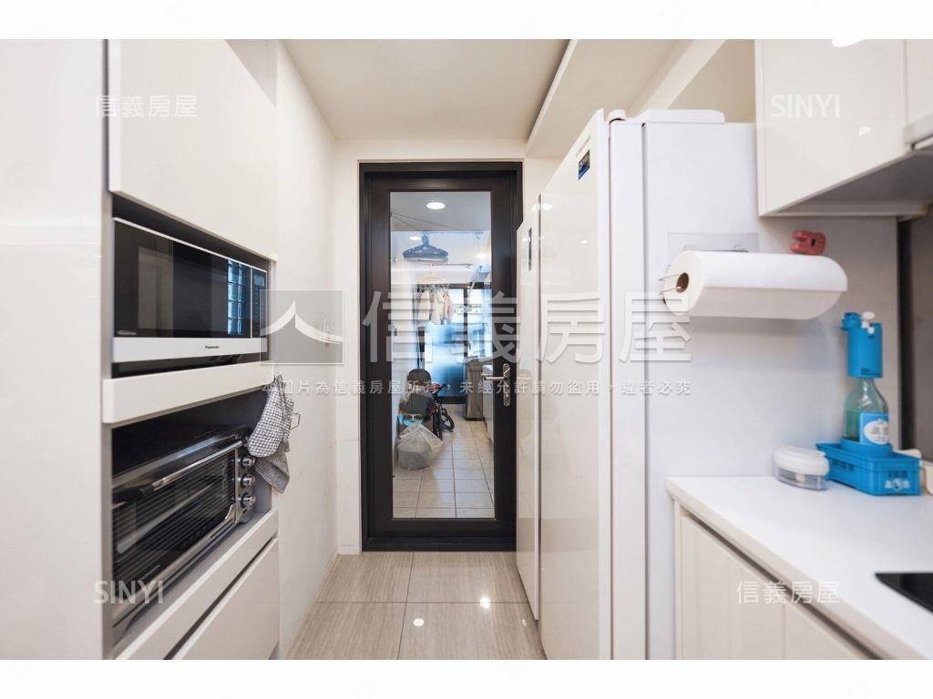 曙光之旅高樓三房平車房屋室內格局與周邊環境