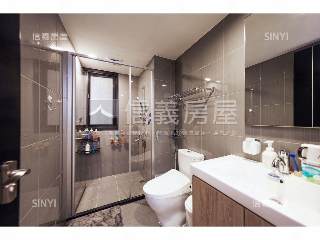 曙光之旅高樓三房平車房屋室內格局與周邊環境