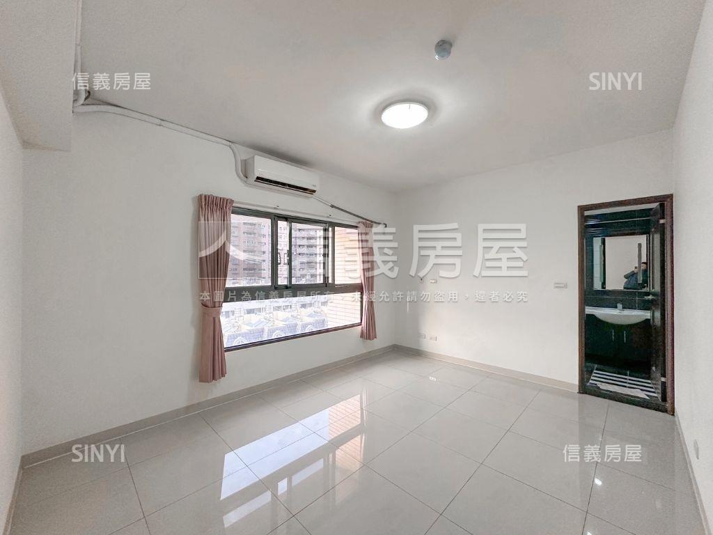 生態園區三房平車露台專用房屋室內格局與周邊環境