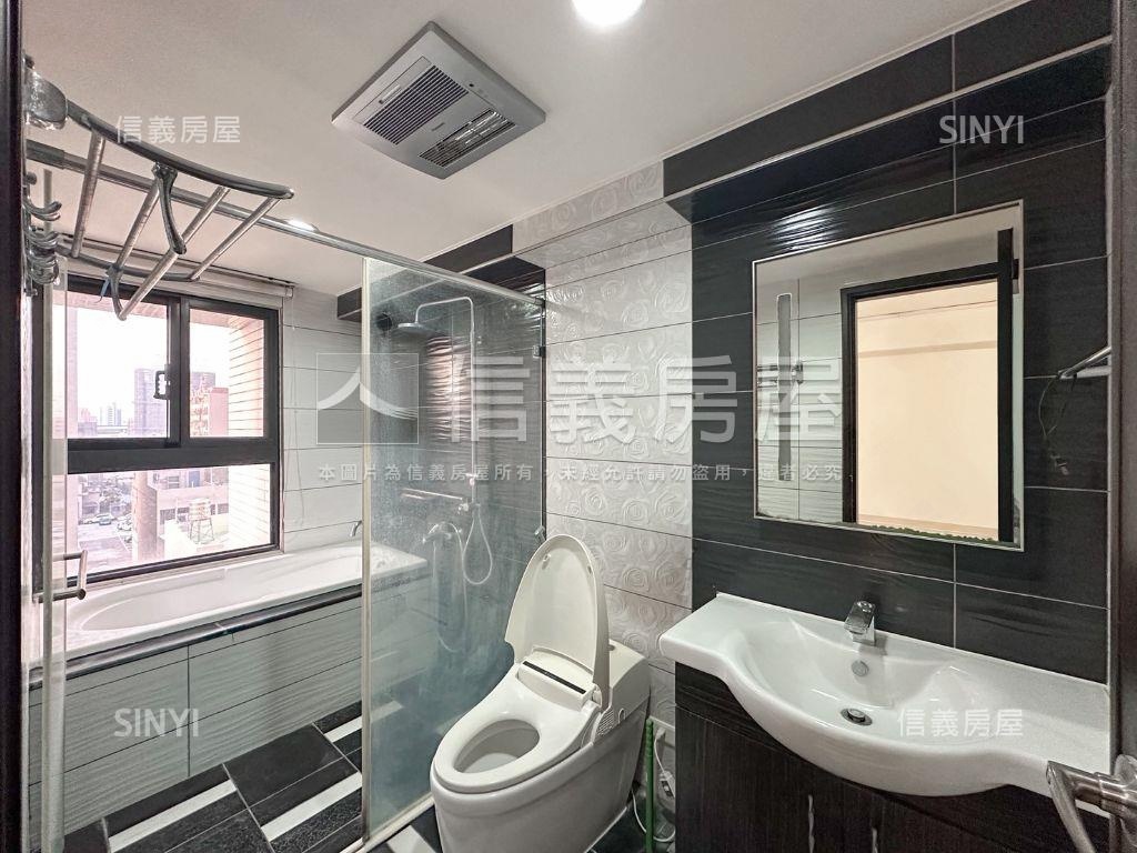 生態園區三房平車露台專用房屋室內格局與周邊環境