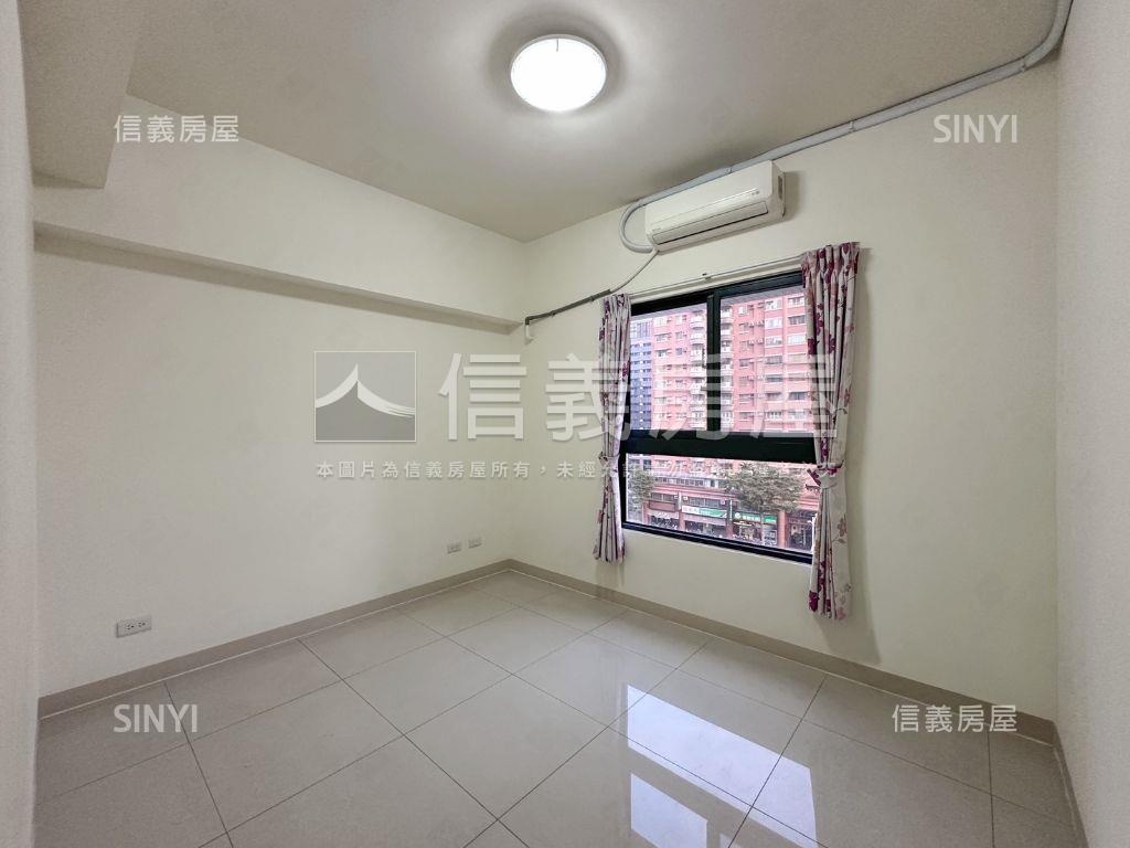 生態園區三房平車露台專用房屋室內格局與周邊環境