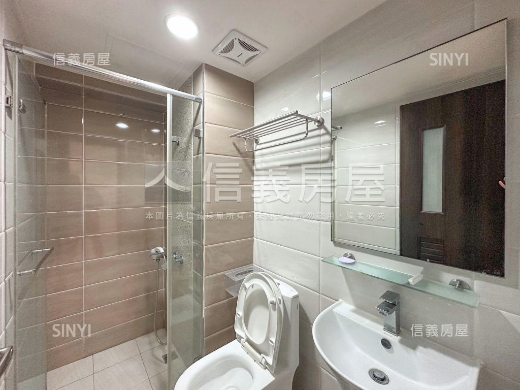 生態園區三房平車露台專用房屋室內格局與周邊環境