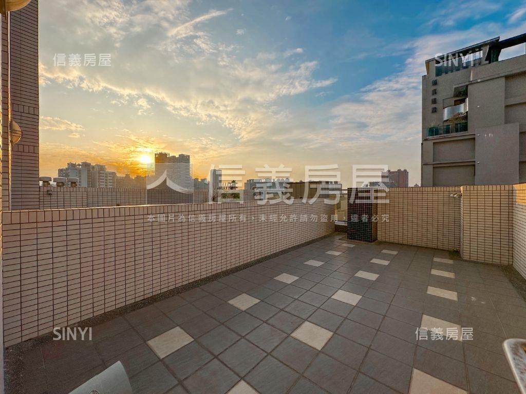 生態園區三房平車露台專用房屋室內格局與周邊環境