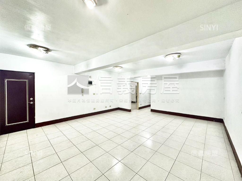 鬧中取靜方正３樓公寓房屋室內格局與周邊環境