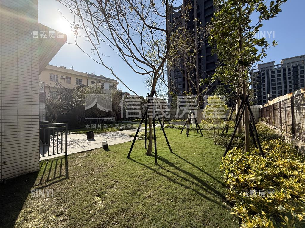 森聯ＬＩＦＥ森朗頂樓露臺房屋室內格局與周邊環境