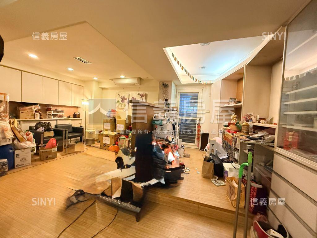 中正國中、附小電梯３房房屋室內格局與周邊環境