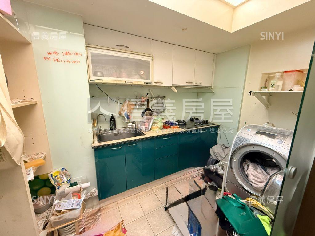 中正國中、附小電梯３房房屋室內格局與周邊環境