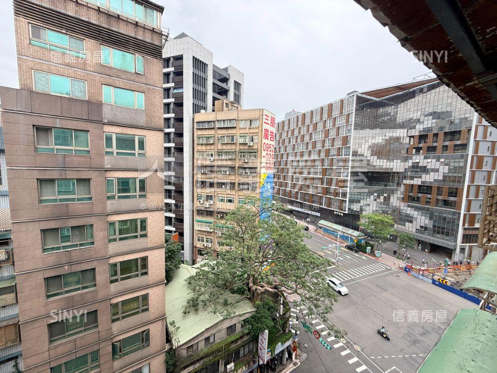 中正國中、附小電梯３房房屋室內格局與周邊環境