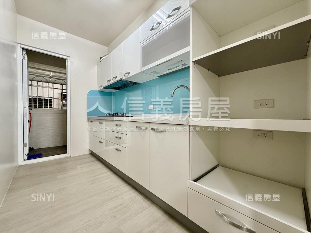 三多商圈電梯美裝潢大三房房屋室內格局與周邊環境