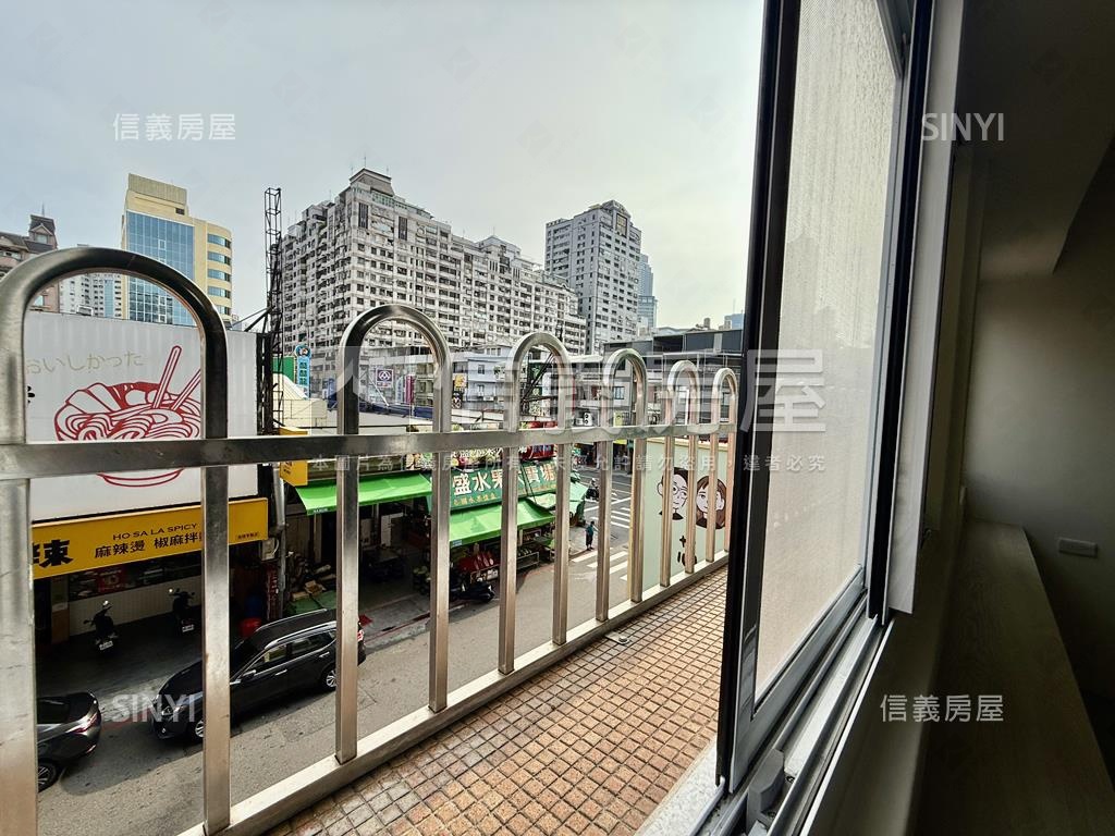 三多商圈電梯美裝潢大三房房屋室內格局與周邊環境