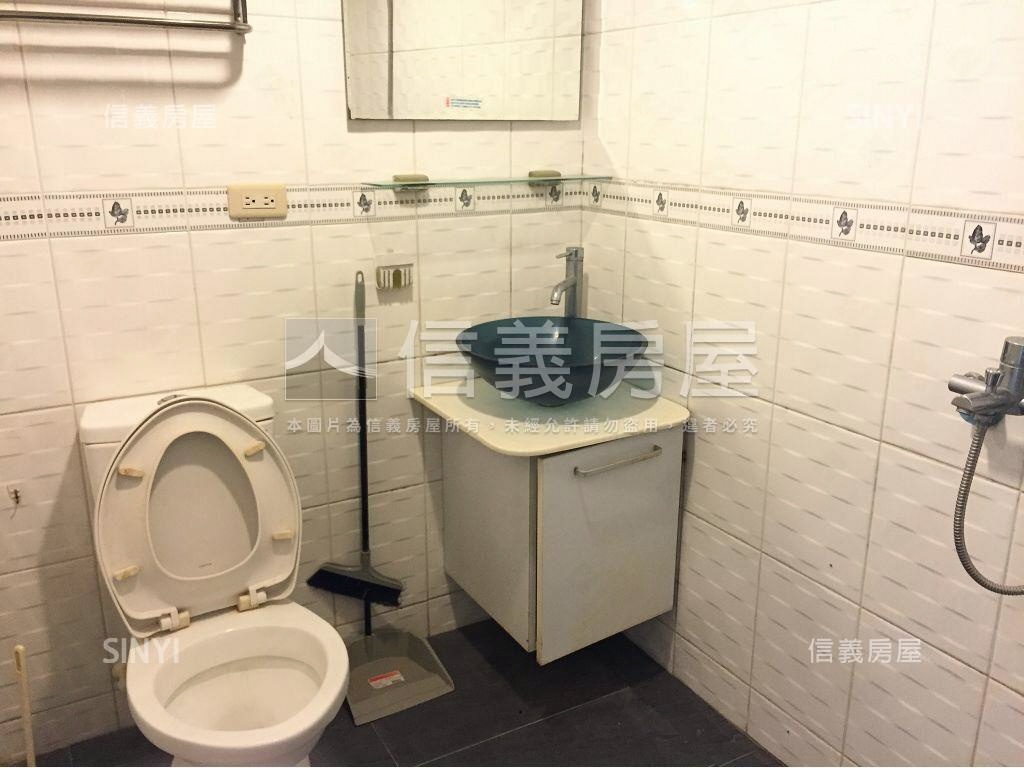 金馬報喜近水樓台精美套房房屋室內格局與周邊環境