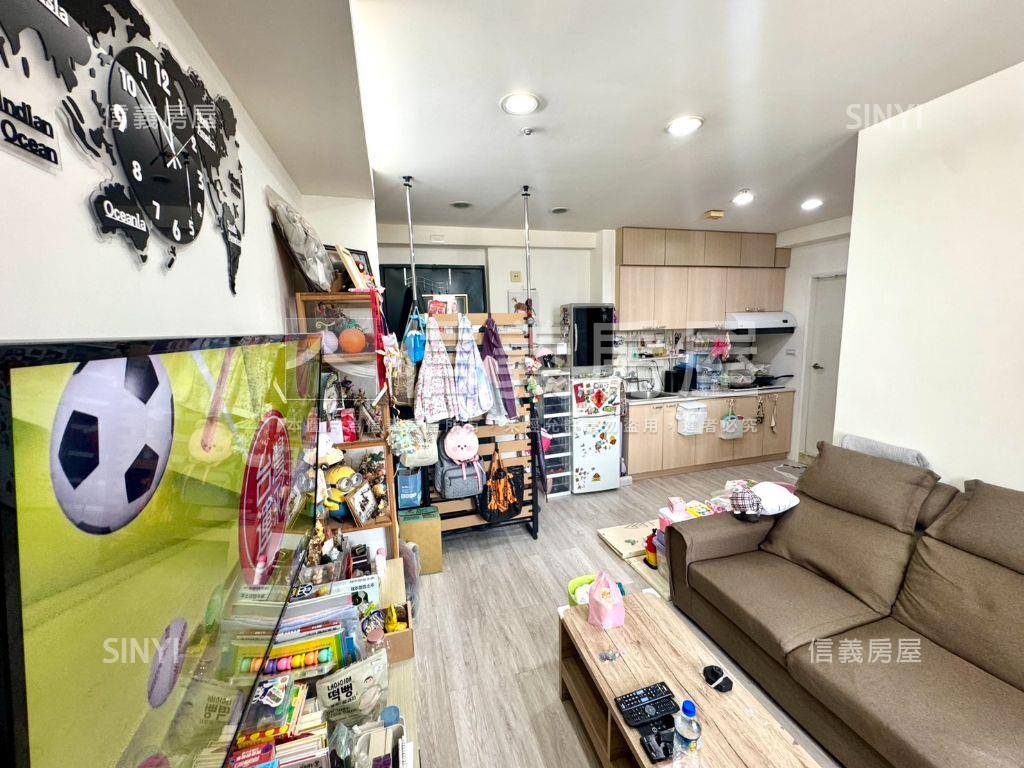 稀有邊間★低總價電梯兩房房屋室內格局與周邊環境