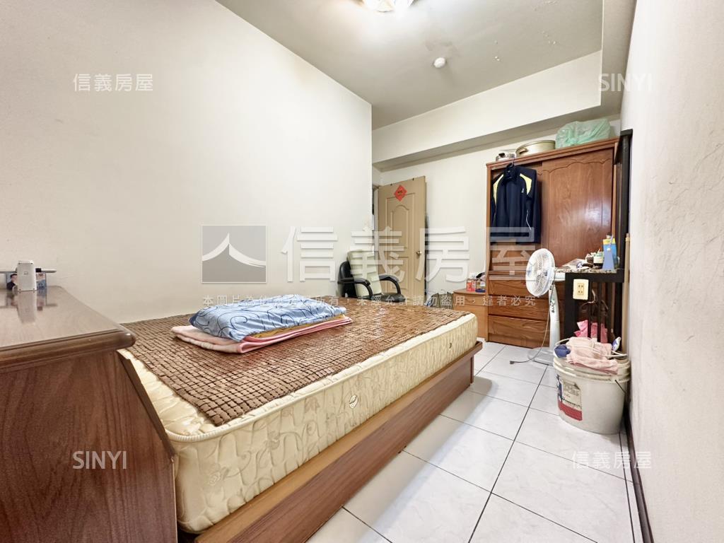 花園廣場，稀有電梯三房房屋室內格局與周邊環境