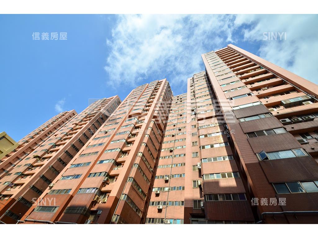 花園廣場，稀有電梯三房房屋室內格局與周邊環境