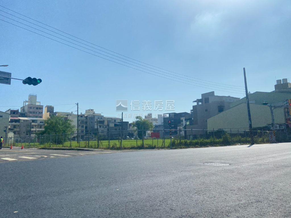 南區｜新都路㊣三臨路廠房房屋室內格局與周邊環境