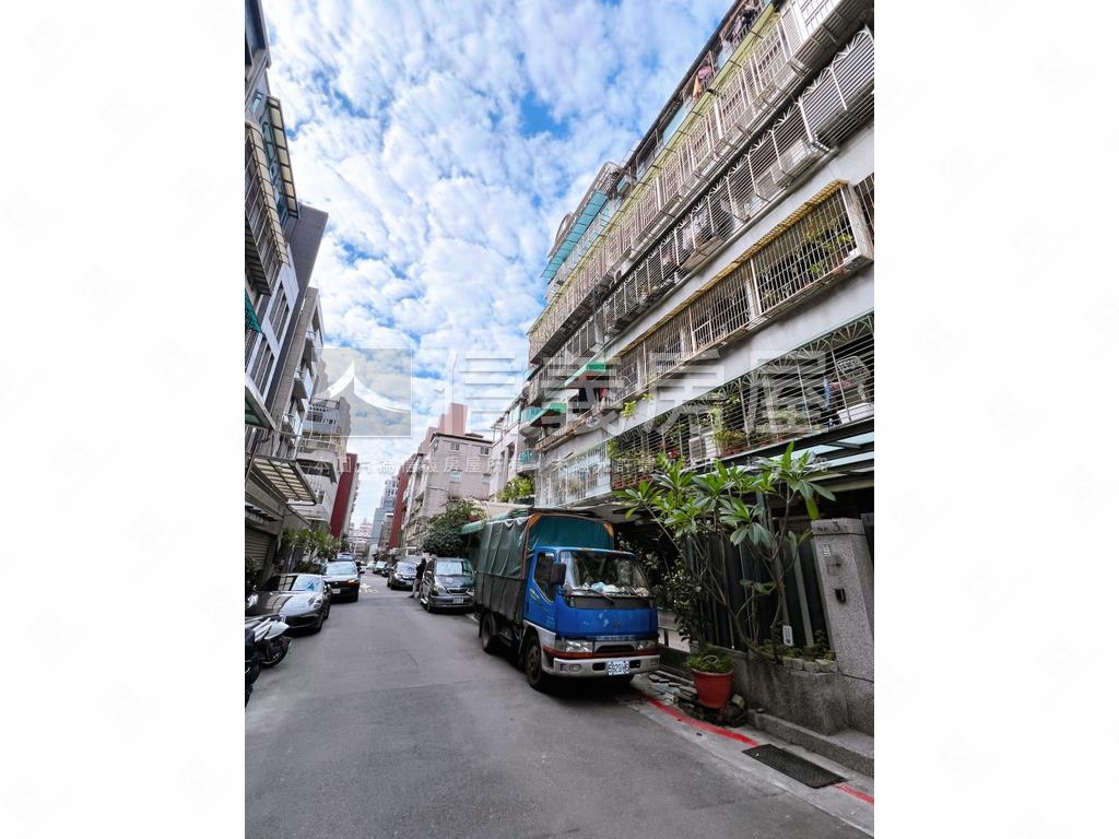 ⭐新生珍藏精美３房⭐房屋室內格局與周邊環境