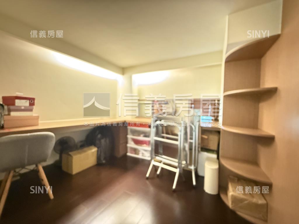 亞昕１０１近三井美居房屋室內格局與周邊環境